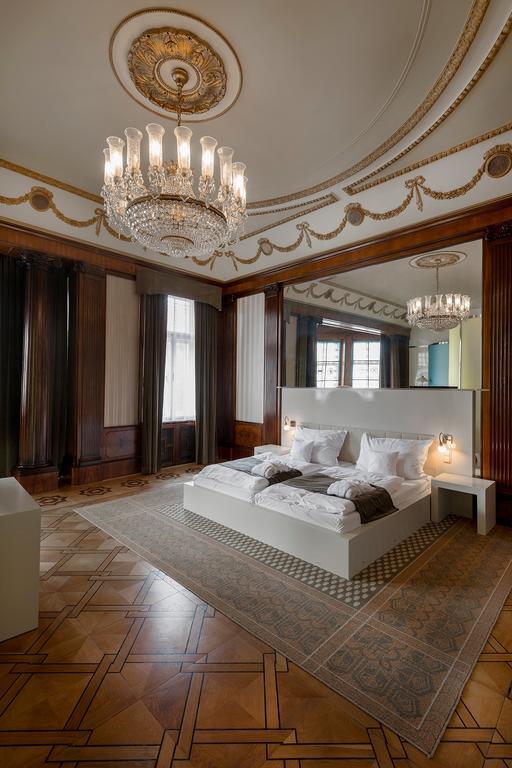 Hotel Okresni Dum Hradec Kralove Phòng bức ảnh