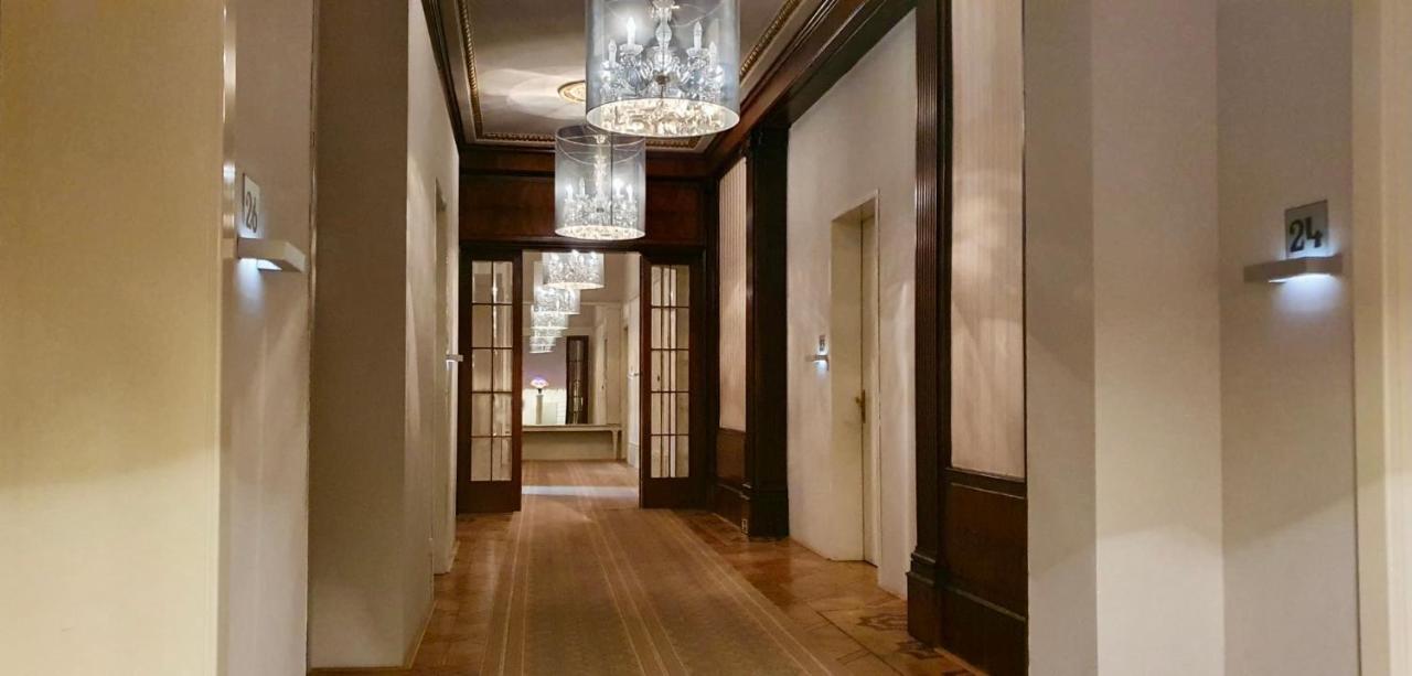 Hotel Okresni Dum Hradec Kralove Ngoại thất bức ảnh